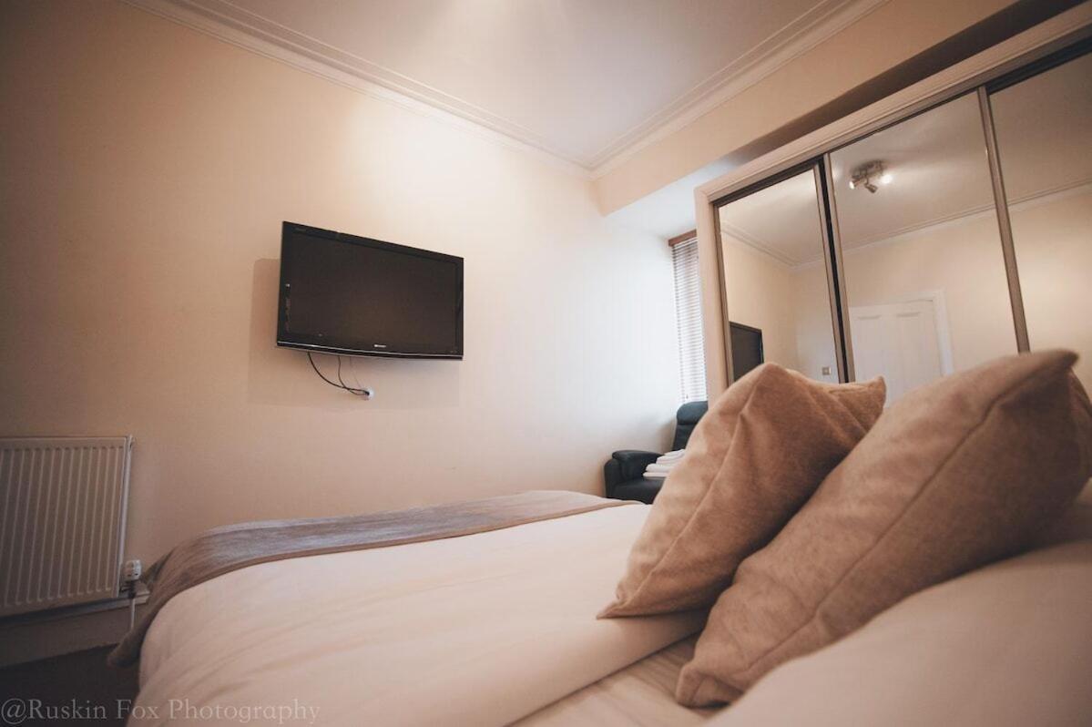 Prime 2 Bedroom City Centre Apt Абърдийн Екстериор снимка