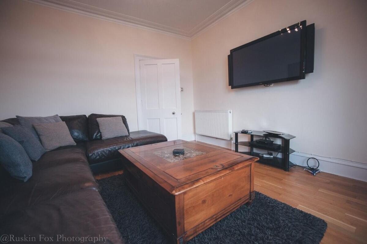 Prime 2 Bedroom City Centre Apt Абърдийн Екстериор снимка